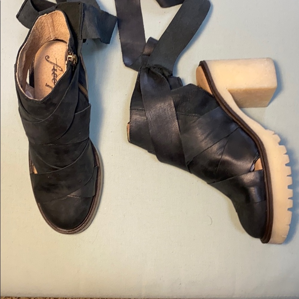 Free People blake platform leather ankle boot black size 8